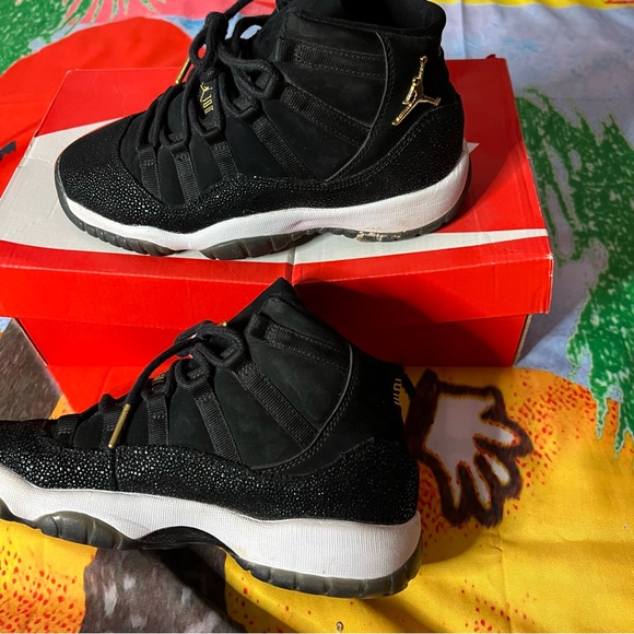 Air Jordan 11 - Picture 4 of 9